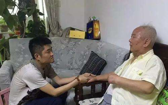 苗阜恩師鄭小山6月24日上午深圳逝世,享年82歲 青曲社 相聲 苗阜 鄭小山 3030說  第3張 苗阜恩師鄭小山6月24日上午深圳逝世,享年82歲 青曲社 相聲 苗阜 鄭小山 3030說  第3張